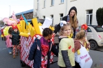 Vrolijke-stoet-kleurt-straten-Mariaberg-Kloosterstraat-Essen-kindercarnaval-2025-27