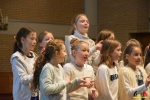 58 Essen - Leerlingen Mariaberg zingen voor volle kerk - Kerst 2017 - (c) Noordernieuws.be - DSC_8500