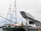 100 Greenpeace - Rainbow Warrior doet Antwerpen aan - (c) Noordernieuws.be - 00