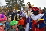 Intocht-Sinterklaas-met-zijn-zwarte-pieten-op-Essen-Heikant-c-Noordernieuws-2022-HDB_7669