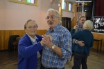 Dansen en meezingen2