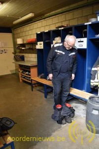 Kleding en laarzen worden instapklaar opgeborgen