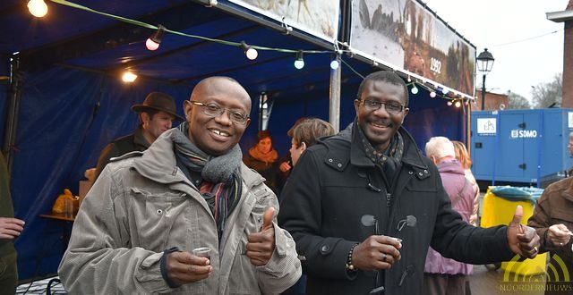 nieuwjaarsreceptie-heuvelplein-druk-bezocht