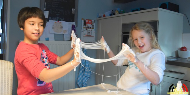 Voor kids - Zelf slime maken - (c) Noordernieuws.be - DSC_8961u90