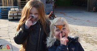 Essen Heikant- Kinderen bezichtigen carnavalswagen - (c) Noordernieuws.be 2018 - DSC_9613u80