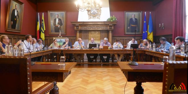 Gemeenteraad Essen - 28-8-2018 - (c) Noordernieuws.be - P1020054