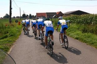 Verkeershinder op zondag 25 augustus (GP Jef Leonard)