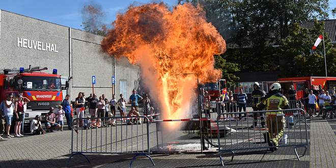 Opendeurdag Brandweer Essen met groot spektakel en vuur - (c) Noordernieuws.be 2019 - HDB_8402