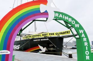 Greenpeace - Rainbow Warrior doet Antwerpen aan - (c) Noordernieuws.be 2019 - 0