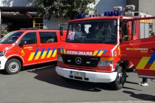 Brandweer houdt oefeningen in leegstaande huizen Burgemeester Dierckxsensstraat