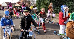 Kindercarnaval optocht Potlodenschool en Mariaberg kleuters Heikant - Essen - (c) Noordernieuws.be 2020 - 095u