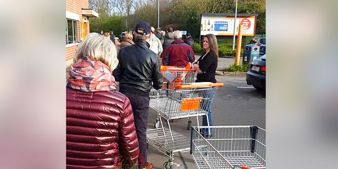 16-3-2020 - In de ban van het Coronavirus - Hamsteren bij de Colruyt in Kalmthout - Noordernieuws.be