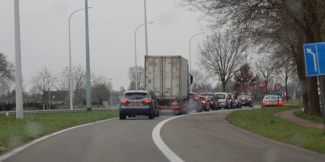 Grenzen gaan dicht voor niet-noodzakelijke reizen