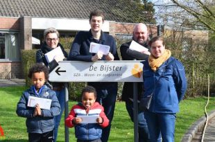 Jong CD&V Essen brengt postkaarten met hoopvolle boodschap naar bewoners Sint-Michael - (c) Noordernieuws.be - HDB_0916u70b