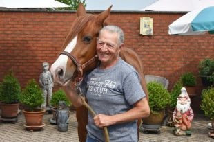 Cyriel Van Oers met pony Rosalien - (c) Noordernieuws.be - HDB_1461u