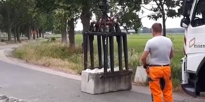 Wegversperringen van grensovergangen verwijderd