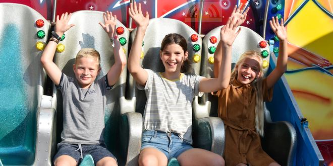 Kleurrijke en gezellige Uilse Kermis in Essen Horendonk - (c) Noordernieuws.be - HDB_2237u75b