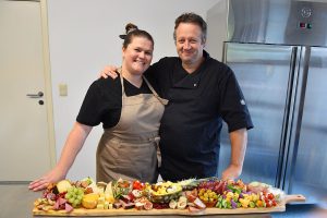 Cateringservice Bolsterbos - Jim en Danielle De Bolster - Tapasbuffet, salades en barbecue - Essen