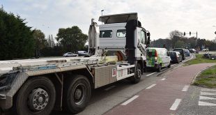 Hogere verkeersdruk op kruispunt Spijker Essen - (c) Noordernieuws.be - HDB_2569u