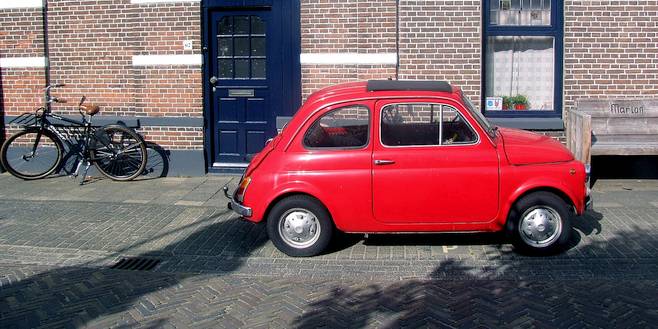 Mag je tegen de rijrichting in parkeren