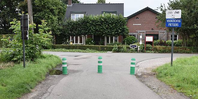 Paaltjes Hemelrijk versus Handelsstraat