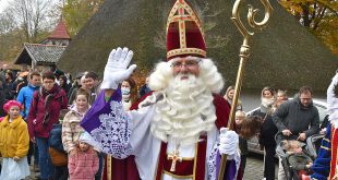 Sinterklaas intocht 2021 - (c) Noordernieuws.be - HDB_5170uc75