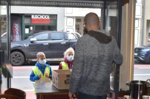 Zeker honderd kinderen zongen voor een lekkere chocomel