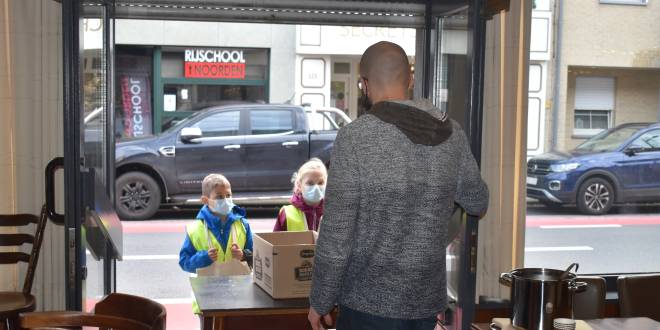 Zeker honderd kinderen zongen voor een lekkere chocomel