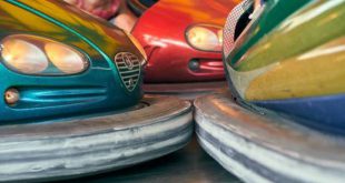 Verkeershinder centrum Hoek door Hoekse Kermis
