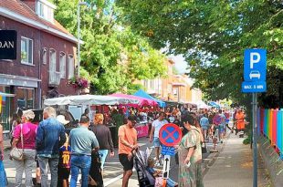 Drukke Avondmarkt Essen 2022 - (c) Noodernieuws.be - 20220805