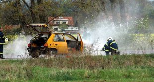 Parkeer je auto niet op droge ongemaaide bermen