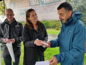 Zwerfvuilvrijwilligers in Brasschaat gehuldigd2