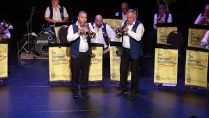 Dirigent De Essener Muzikanten neemt afscheid2