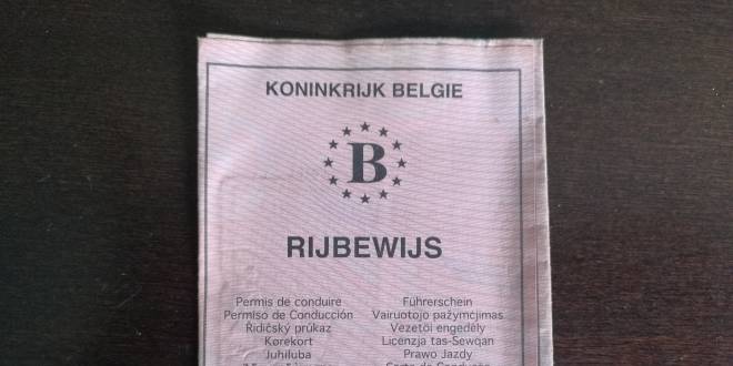 Kun je een boete krijgen voor een te oude foto op je rijbewijs?