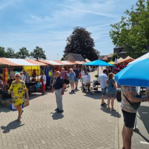 Exotische markt in en om Openluchttheater Nispen