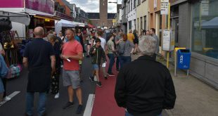 Dorpscentrum 4 augustus afgesloten door avondmarkt