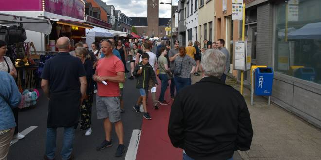 Dorpscentrum 4 augustus afgesloten door avondmarkt