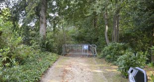 Wandelbrug gemeentepark wordt afgebroken