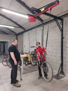 Opleidingscentrum in Kapellen laat leerlingen leren op de werkvloer