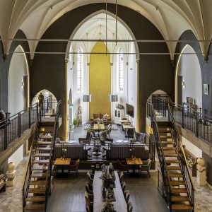 Schitterend interieur van Kerkhotel Biervliet - Lounge, diner, ontbijt