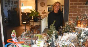 Hannelore Valencijns - Kerst - Kerstversiering maken - (c) Noordernieuws.be 2023 - HDB_0246u70