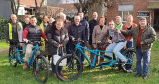 BASF en B2Bike schenken elektrische tandems aan De Vluchtheuvel