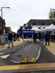 Alle G-sportclubs van Essen promootten zich in 'Zorgstraatje' op Paasmarkt 2