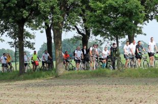 Trottinettepret bij de 38ste toeristische Trottinettentocht