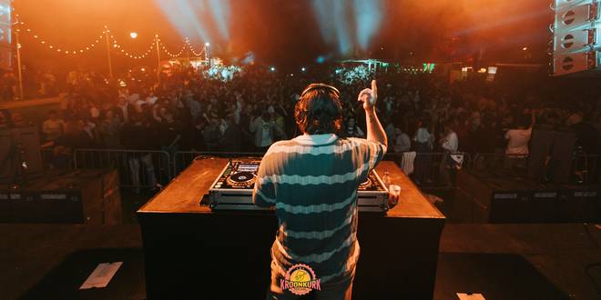 Met Discobar Plankgaz, Laura Tesoro en Level Six is de Kroonkurk affiche compleet!