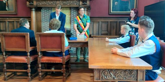 Kenny Van Dyck voltrok burgerlijk huwelijk, een primeur voor de partij