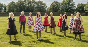 Zondag weer gezellige drukte in en rond Openluchttheater Nispen